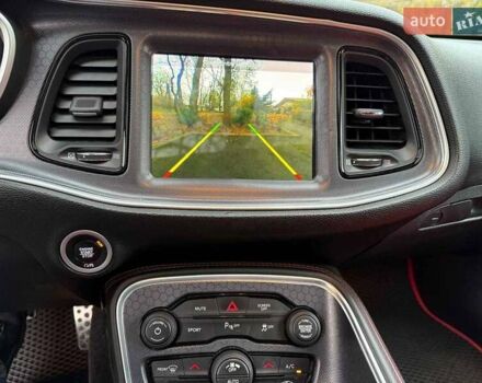 Черный Додж Челенджер, объемом двигателя 3.6 л и пробегом 137 тыс. км за 19740 $, фото 21 на Automoto.ua