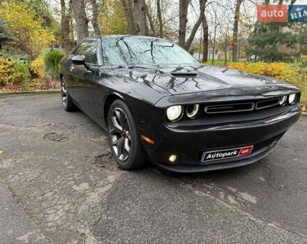 Черный Додж Челенджер, объемом двигателя 3.6 л и пробегом 137 тыс. км за 19740 $, фото 5 на Automoto.ua