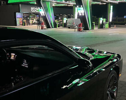 Черный Додж Челенджер, объемом двигателя 3.6 л и пробегом 98 тыс. км за 25000 $, фото 15 на Automoto.ua