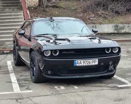 Додж Челенджер 2018 в Киеве на Automoto.ua Черный Додж Челенджер, объемом двигателя 3.61 л и пробегом 90 тыс. км за 24000 $, фото 2 на Automoto.ua