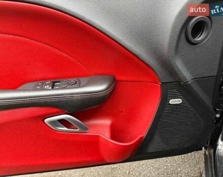 Черный Додж Челенджер, объемом двигателя 3.6 л и пробегом 137 тыс. км за 19740 $, фото 14 на Automoto.ua