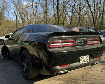 Чорний Додж Challenger, об'ємом двигуна 3.6 л та пробігом 160 тис. км за 24500 $, фото 4 на Automoto.ua