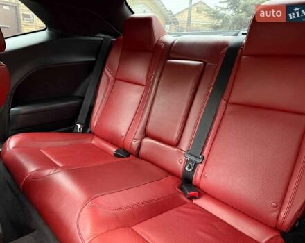 Черный Додж Челенджер, объемом двигателя 3.6 л и пробегом 137 тыс. км за 19740 $, фото 23 на Automoto.ua