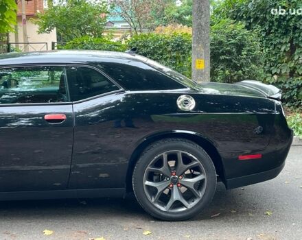 Додж Челенджер 2018 в Киеве на Automoto.ua Черный Додж Челенджер, объемом двигателя 3.6 л и пробегом 137 тыс. км за 21290 $, фото 8 на Automoto.ua