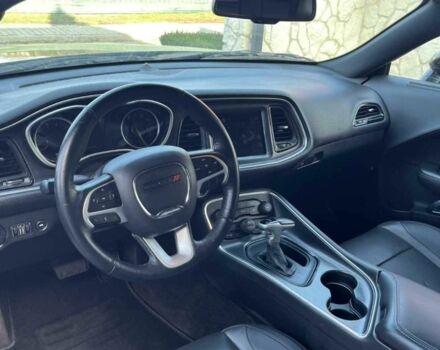 Черный Додж Челенджер, объемом двигателя 3.6 л и пробегом 76 тыс. км за 14700 $, фото 9 на Automoto.ua