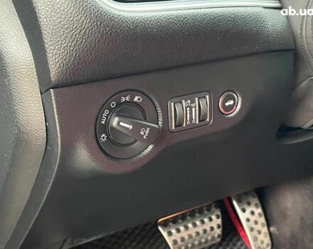 Додж Челенджер 2018 в Киеве на Automoto.ua Черный Додж Челенджер, объемом двигателя 3.6 л и пробегом 137 тыс. км за 21290 $, фото 21 на Automoto.ua