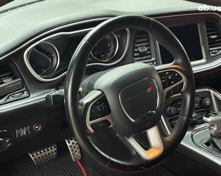 Додж Челенджер 2018 в Киеве на Automoto.ua Черный Додж Челенджер, объемом двигателя 3.6 л и пробегом 137 тыс. км за 21290 $, фото 22 на Automoto.ua