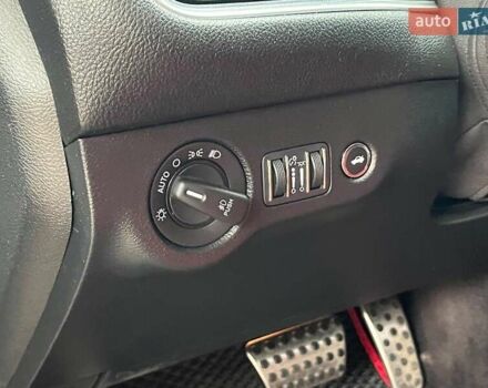 Додж Челенджер 2018 в Киеве на Automoto.ua Черный Додж Челенджер, объемом двигателя 3.6 л и пробегом 137 тыс. км за 21290 $, фото 21 на Automoto.ua