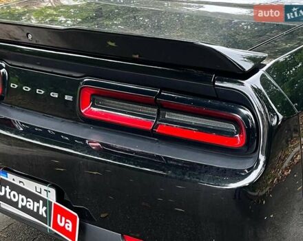 Додж Челенджер 2018 в Киеве на Automoto.ua Черный Додж Челенджер, объемом двигателя 3.6 л и пробегом 137 тыс. км за 21290 $, фото 13 на Automoto.ua