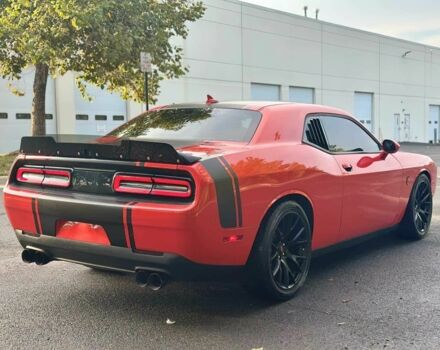 Чорний Додж Challenger, об'ємом двигуна 6.4 л та пробігом 80 тис. км за 20000 $, фото 7 на Automoto.ua