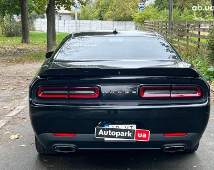 Додж Челенджер 2018 в Киеве на Automoto.ua Черный Додж Челенджер, объемом двигателя 3.6 л и пробегом 137 тыс. км за 21290 $, фото 11 на Automoto.ua