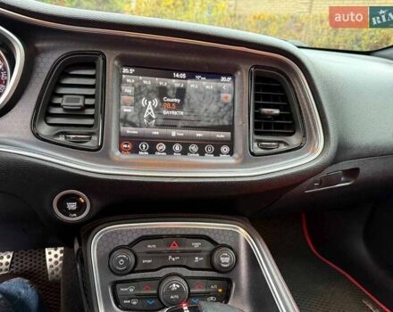 Черный Додж Челенджер, объемом двигателя 3.6 л и пробегом 137 тыс. км за 19740 $, фото 20 на Automoto.ua