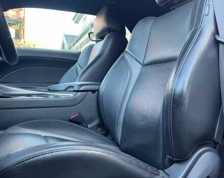 Черный Додж Челенджер, объемом двигателя 3.6 л и пробегом 76 тыс. км за 14700 $, фото 10 на Automoto.ua