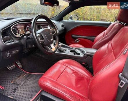 Черный Додж Челенджер, объемом двигателя 3.6 л и пробегом 137 тыс. км за 19740 $, фото 16 на Automoto.ua
