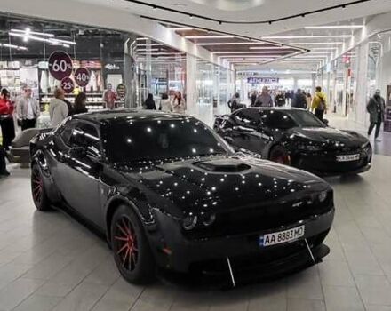 Чорний Додж Challenger, об'ємом двигуна 6.4 л та пробігом 60 тис. км за 39999 $, фото 12 на Automoto.ua