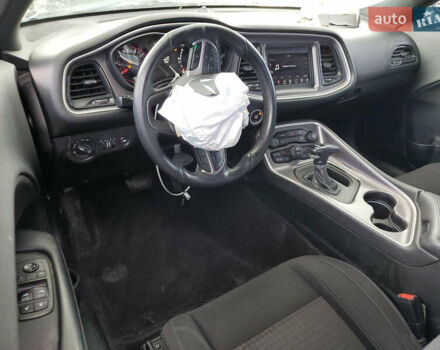 Чорний Додж Challenger, об'ємом двигуна 3.6 л та пробігом 81 тис. км за 13500 $, фото 5 на Automoto.ua
