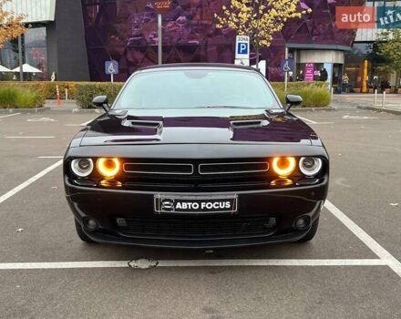 Черный Додж Челенджер, объемом двигателя 3.6 л и пробегом 115 тыс. км за 17990 $, фото 2 на Automoto.ua