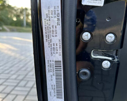 Черный Додж Челенджер, объемом двигателя 5.7 л и пробегом 96 тыс. км за 29999 $, фото 23 на Automoto.ua