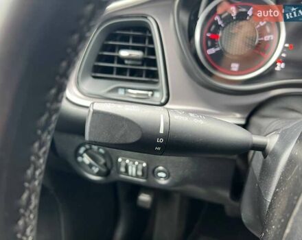 Черный Додж Челенджер, объемом двигателя 3.6 л и пробегом 115 тыс. км за 17990 $, фото 13 на Automoto.ua