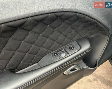 Черный Додж Челенджер, объемом двигателя 3.6 л и пробегом 115 тыс. км за 17990 $, фото 11 на Automoto.ua