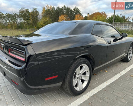 Черный Додж Челенджер, объемом двигателя 3.6 л и пробегом 161 тыс. км за 16900 $, фото 17 на Automoto.ua