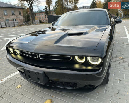 Черный Додж Челенджер, объемом двигателя 3.6 л и пробегом 161 тыс. км за 16900 $, фото 1 на Automoto.ua