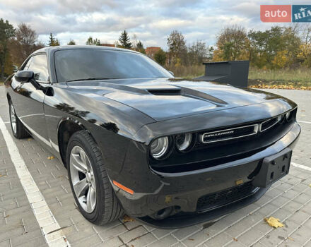 Черный Додж Челенджер, объемом двигателя 3.6 л и пробегом 161 тыс. км за 16900 $, фото 9 на Automoto.ua