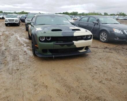 Чорний Додж Challenger, об'ємом двигуна 6.2 л та пробігом 25 тис. км за 27000 $, фото 8 на Automoto.ua