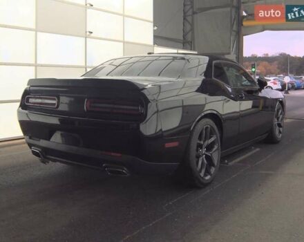 Чорний Додж Challenger, об'ємом двигуна 3.6 л та пробігом 103 тис. км за 13220 $, фото 4 на Automoto.ua