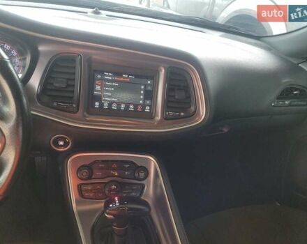 Чорний Додж Challenger, об'ємом двигуна 3.6 л та пробігом 103 тис. км за 13220 $, фото 9 на Automoto.ua