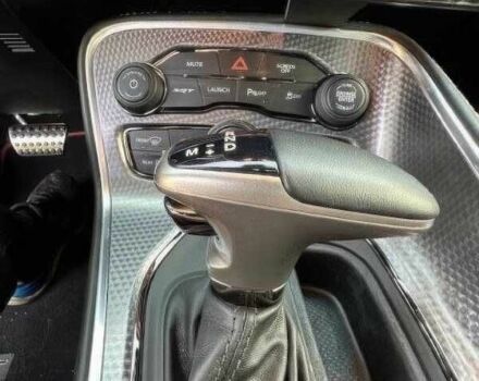 Чорний Додж Challenger, об'ємом двигуна 6.2 л та пробігом 66 тис. км за 25999 $, фото 10 на Automoto.ua