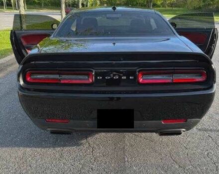 Чорний Додж Challenger, об'ємом двигуна 6.2 л та пробігом 66 тис. км за 25999 $, фото 5 на Automoto.ua