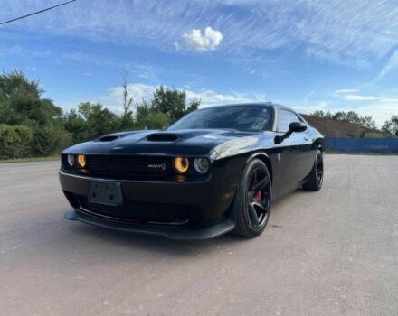 Черный Додж Челенджер, объемом двигателя 6.2 л и пробегом 11 тыс. км за 8500 $, фото 2 на Automoto.ua