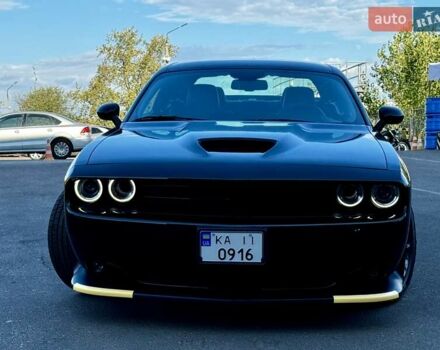 Чорний Додж Challenger, об'ємом двигуна 5.65 л та пробігом 12 тис. км за 38000 $, фото 11 на Automoto.ua