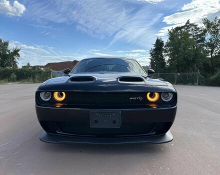 Черный Додж Челенджер, объемом двигателя 6.2 л и пробегом 26 тыс. км за 15600 $, фото 1 на Automoto.ua