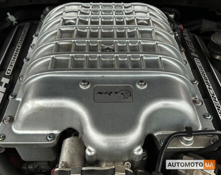 Черный Додж Челенджер, объемом двигателя 6.2 л и пробегом 25 тыс. км за 94400 $, фото 21 на Automoto.ua