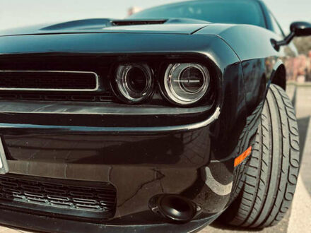 Черный Додж Челенджер, объемом двигателя 3.56 л и пробегом 110 тыс. км за 17000 $, фото 1 на Automoto.ua