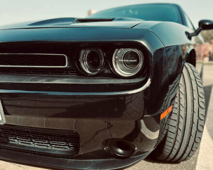 Черный Додж Челенджер, объемом двигателя 3.56 л и пробегом 110 тыс. км за 17000 $, фото 1 на Automoto.ua