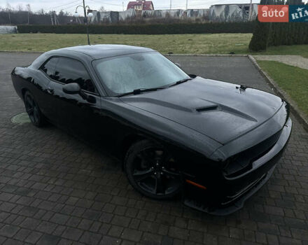 Чорний Додж Challenger, об'ємом двигуна 3.6 л та пробігом 95 тис. км за 17600 $, фото 1 на Automoto.ua