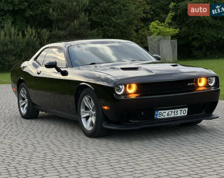 Чорний Додж Challenger, об'ємом двигуна 3.61 л та пробігом 163 тис. км за 23500 $, фото 1 на Automoto.ua