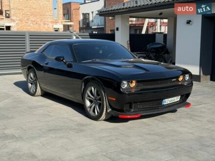 Черный Додж Челенджер, объемом двигателя 3.61 л и пробегом 168 тыс. км за 22000 $, фото 1 на Automoto.ua