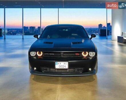 Додж Челенджер 2017 в Киеве на Automoto.ua Черный Додж Челенджер, объемом двигателя 6.4 л и пробегом 78 тыс. км за 32499 $, фото 1 на Automoto.ua