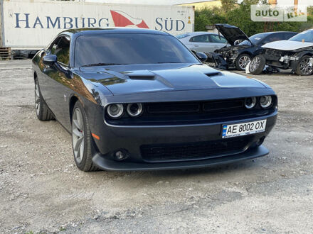 Чорний Додж Challenger, об'ємом двигуна 6.4 л та пробігом 116 тис. км за 41999 $, фото 1 на Automoto.ua