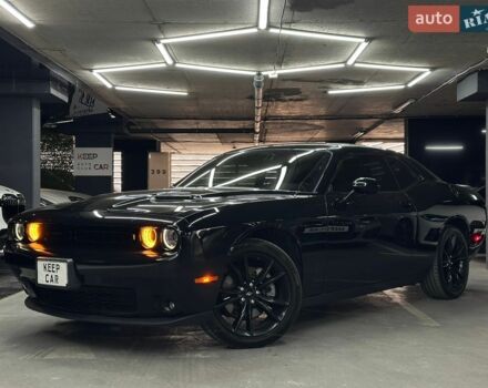 Чорний Додж Challenger, об'ємом двигуна 3.6 л та пробігом 148 тис. км за 18500 $, фото 1 на Automoto.ua