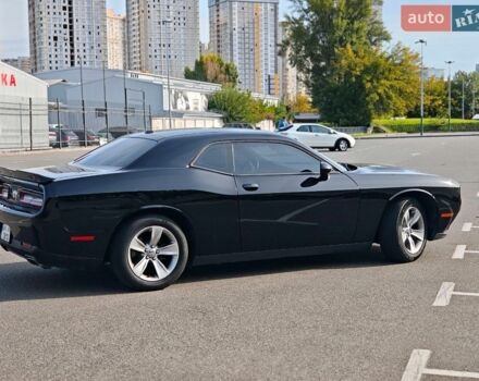 Чорний Додж Challenger, об'ємом двигуна 3.6 л та пробігом 58 тис. км за 19000 $, фото 1 на Automoto.ua