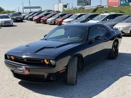 Чорний Додж Challenger, об'ємом двигуна 3.6 л та пробігом 130 тис. км за 20890 $, фото 1 на Automoto.ua