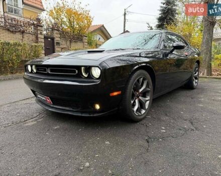 Черный Додж Челенджер, объемом двигателя 3.6 л и пробегом 137 тыс. км за 19740 $, фото 1 на Automoto.ua