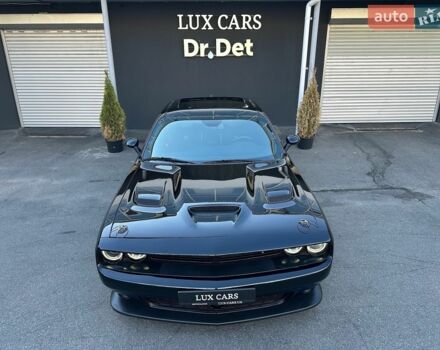 Чорний Додж Challenger, об'ємом двигуна 6.42 л та пробігом 65 тис. км за 39900 $, фото 1 на Automoto.ua
