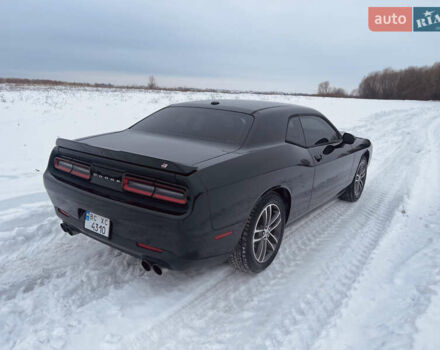 Чорний Додж Challenger, об'ємом двигуна 3.6 л та пробігом 134 тис. км за 22500 $, фото 1 на Automoto.ua