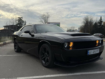 Черный Додж Челенджер, объемом двигателя 3.6 л и пробегом 165 тыс. км за 18000 $, фото 1 на Automoto.ua